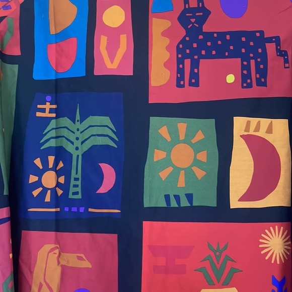 FARM RIO Colorful Tropical Icons Blouse - Picture 7 of 9